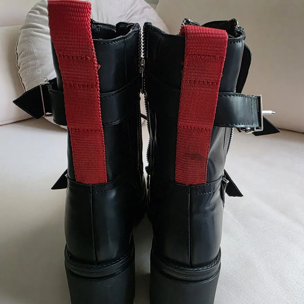 Black Combat  Boots with Red Accents 7.5 - Picture 8 of 10